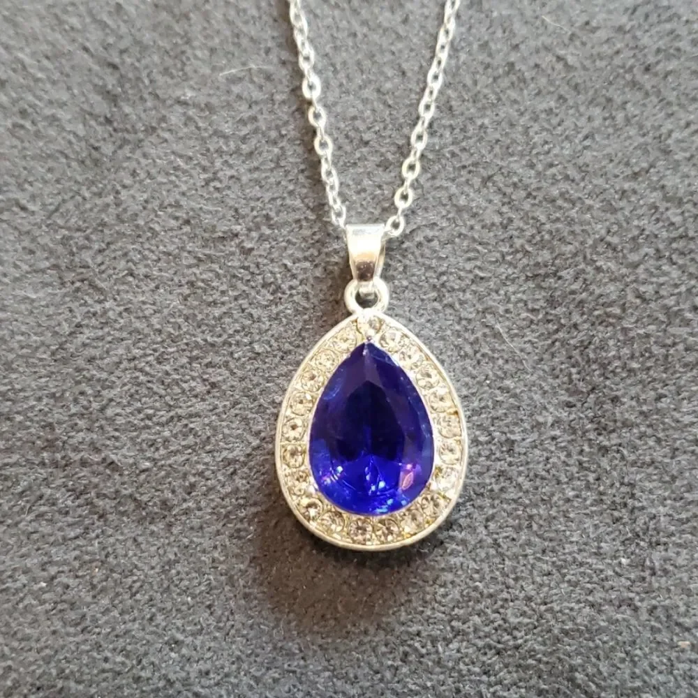 New sapphire set/ necklace, earrings and ring